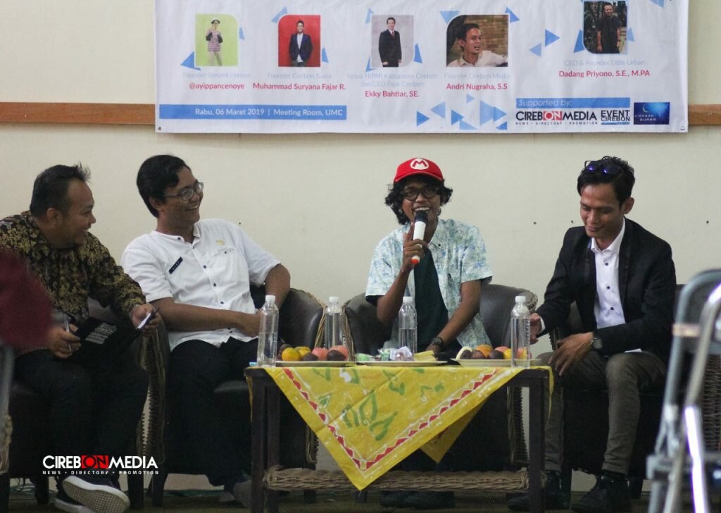 Menghadirkan founder berbagai media Cirebon