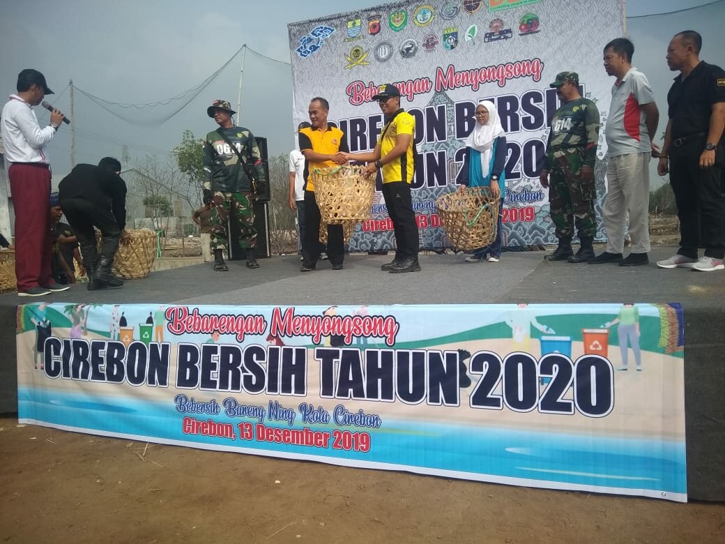 Forum Peduli Lingkungan Hidup Gelar Kegiatan Menyongsong Cirebon Bersih 2020